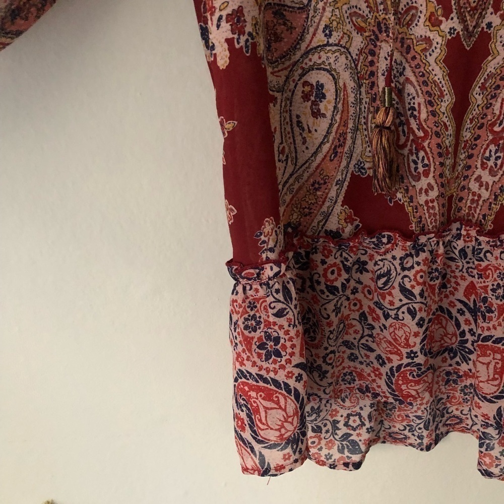 Knox Rose Bohemian Tassel Blouse in Red S - Picture 7 of 8